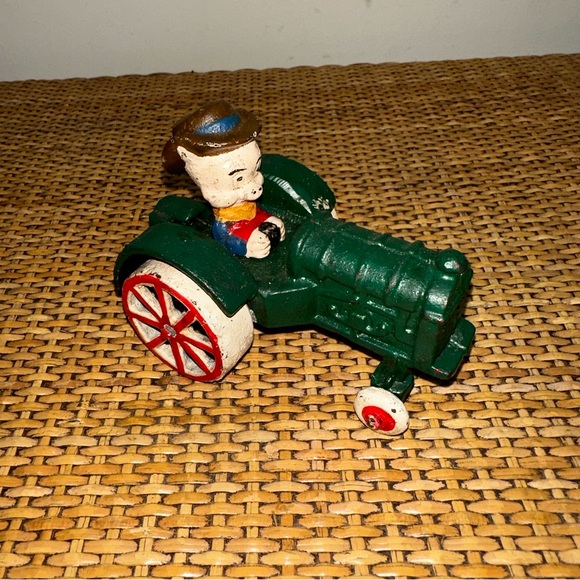 Vintage Looney Tunes Porky Pig Green Tractor 3” Tall Cast Iron Country Figurine - Picture 1 of 12
